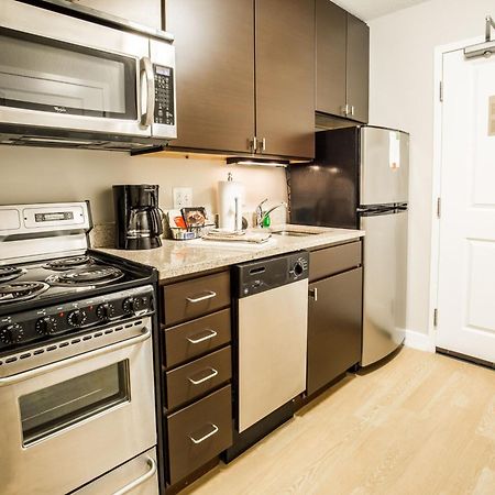 Towneplace Suites By Marriott Gilford Bagian luar foto