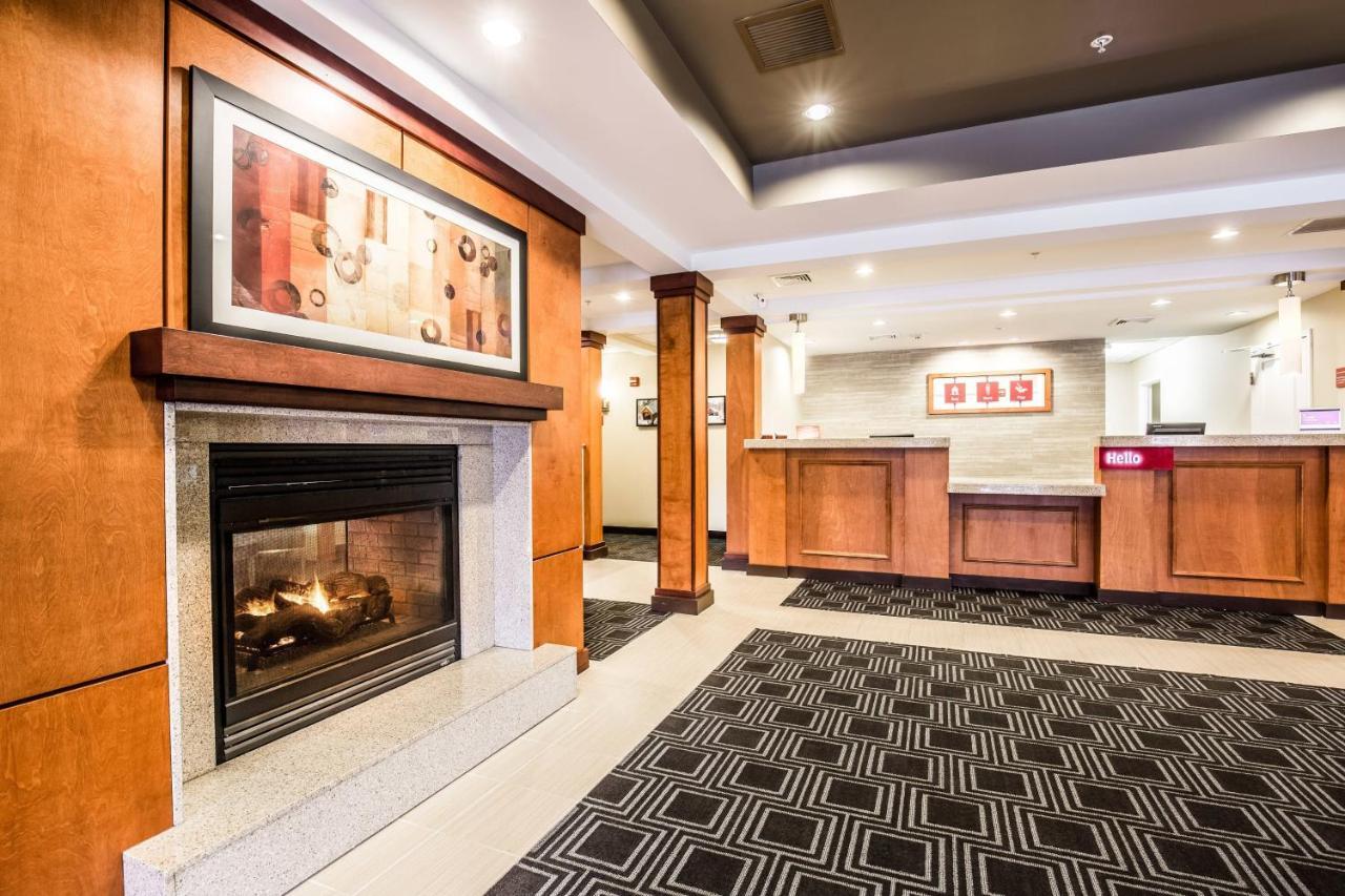 Towneplace Suites By Marriott Gilford Bagian luar foto