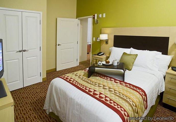 Towneplace Suites By Marriott Gilford Ruang foto