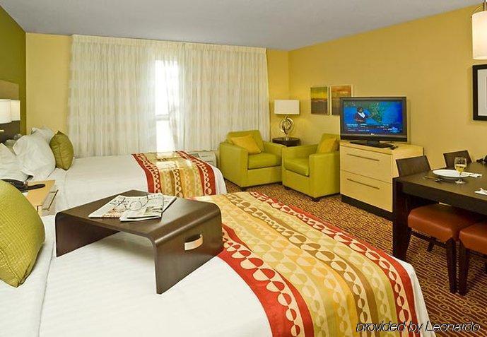Towneplace Suites By Marriott Gilford Ruang foto